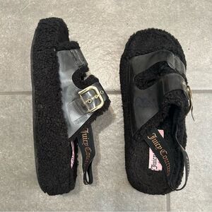 Juicy Couture Black Double Strap Sherpa Platform Sandals Women’s Shoe Size 9